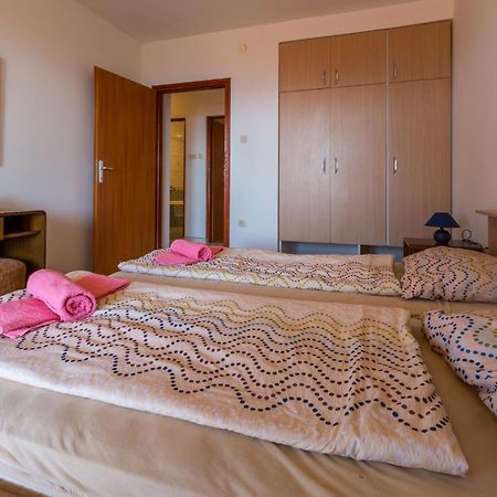 Apartments Tomica Novi Vinodolski Εξωτερικό φωτογραφία