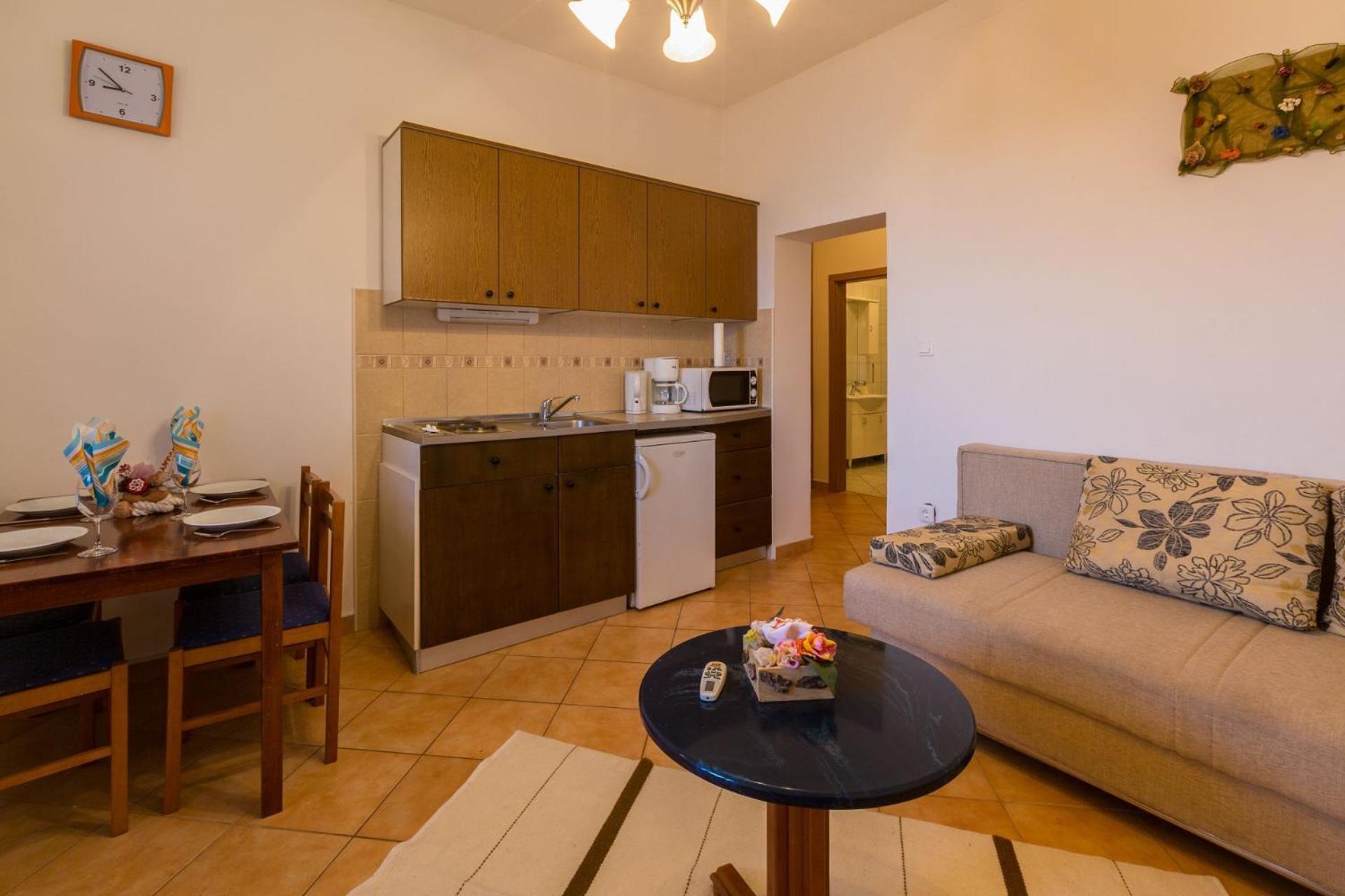 Apartments Tomica Novi Vinodolski Εξωτερικό φωτογραφία