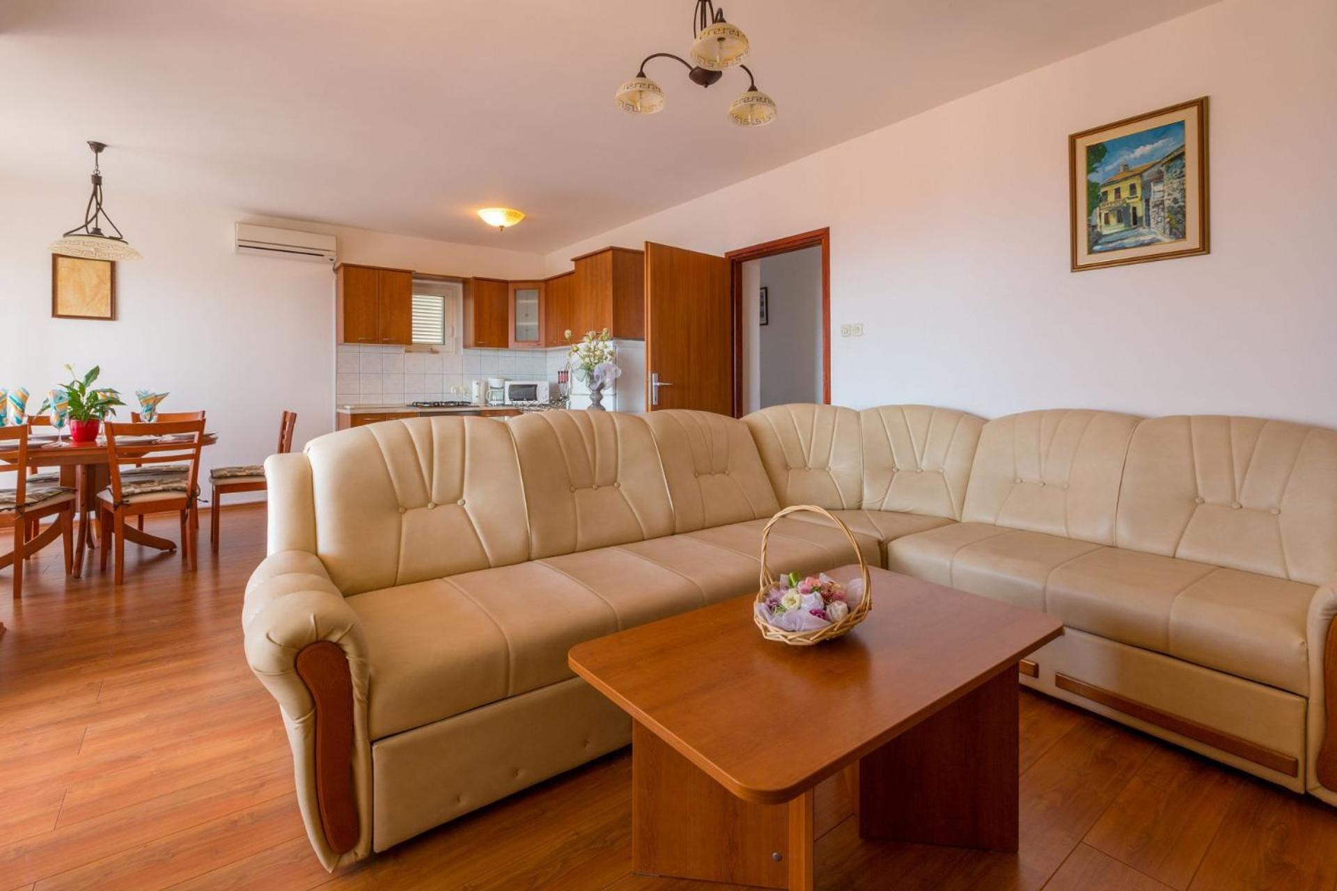 Apartments Tomica Novi Vinodolski Εξωτερικό φωτογραφία