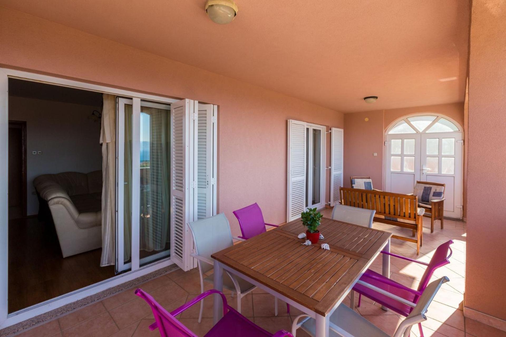 Apartments Tomica Novi Vinodolski Εξωτερικό φωτογραφία