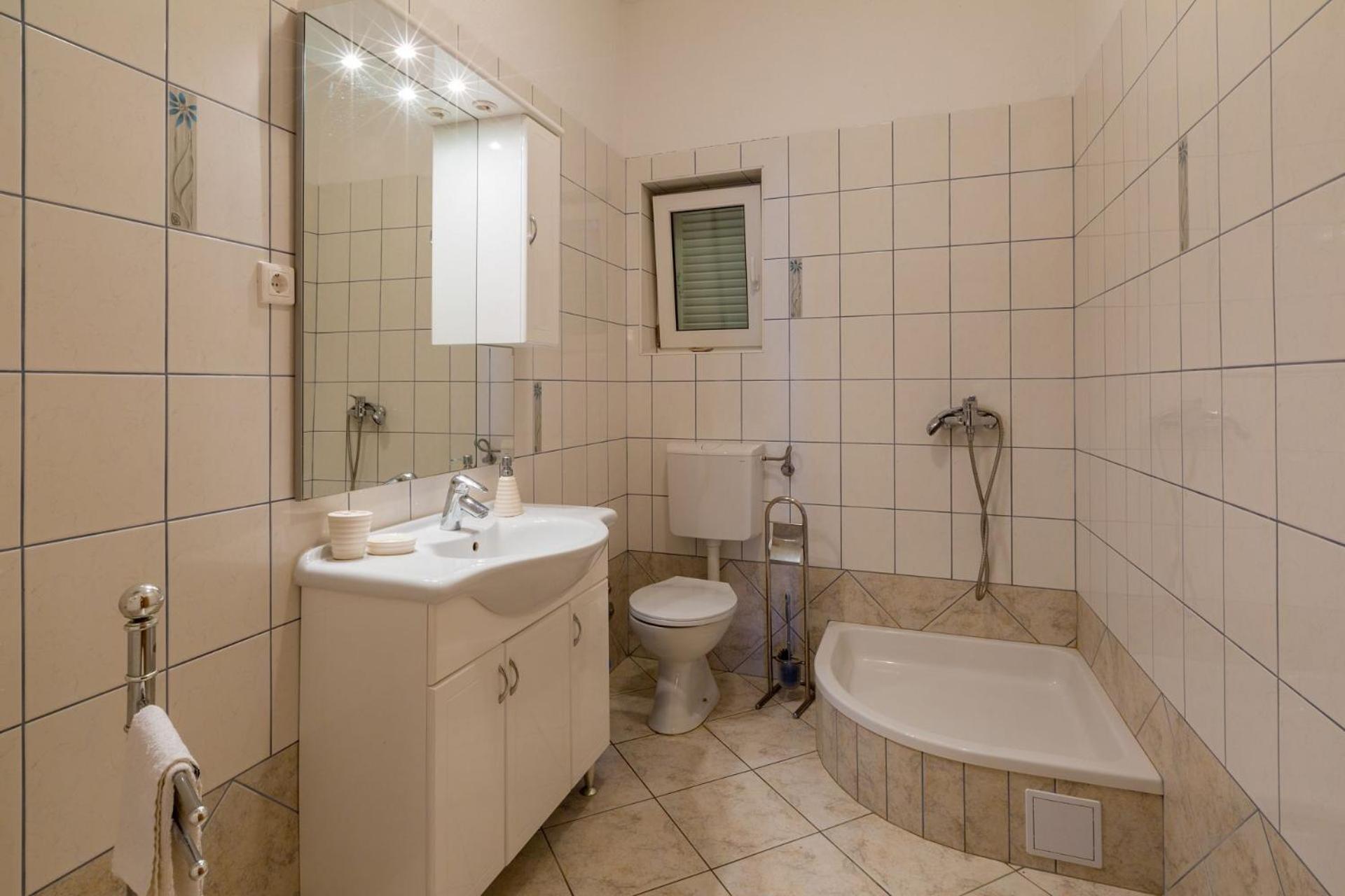 Apartments Tomica Novi Vinodolski Εξωτερικό φωτογραφία