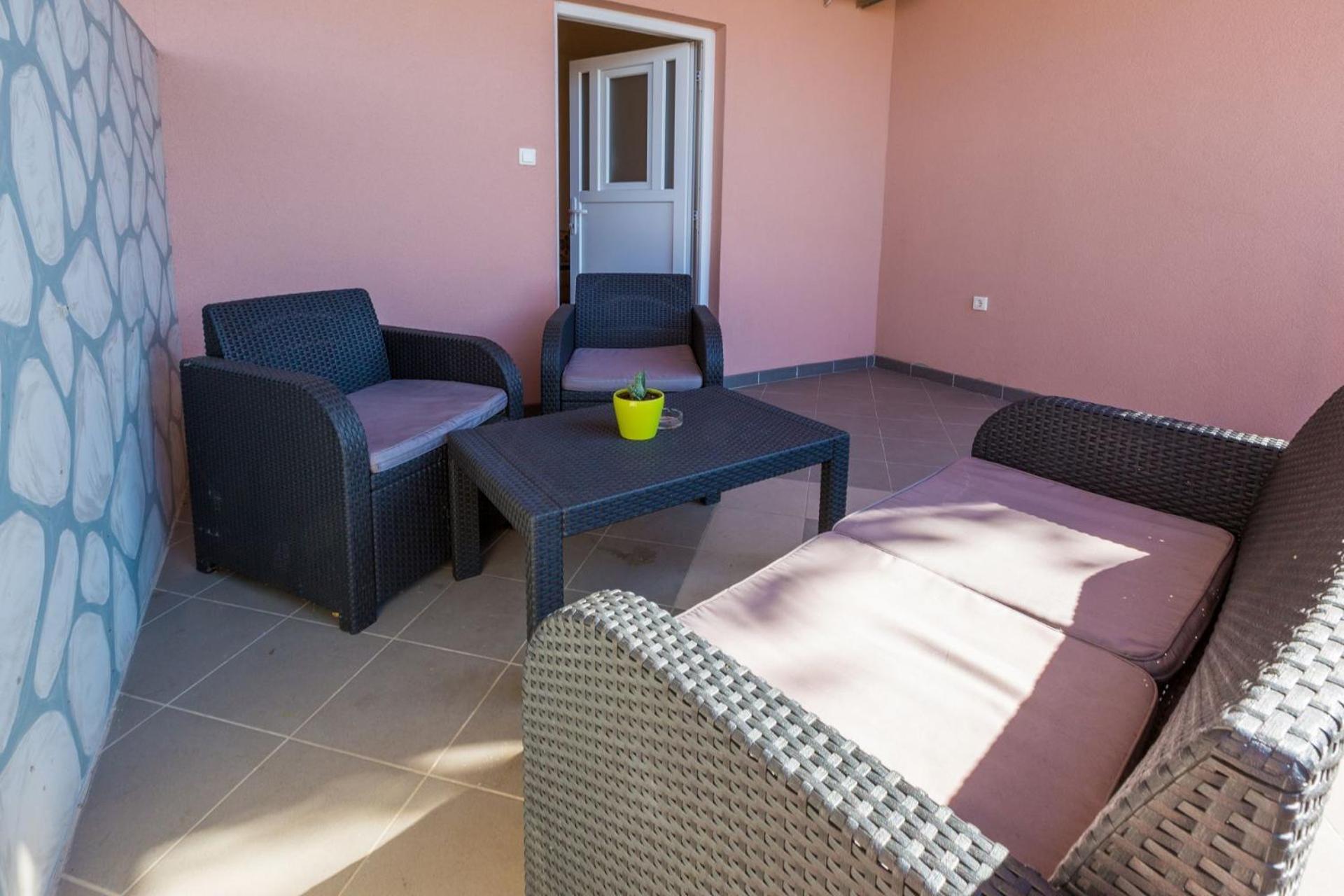Apartments Tomica Novi Vinodolski Εξωτερικό φωτογραφία
